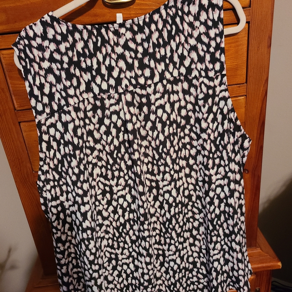 Maurices leopard print sleeveless tank.